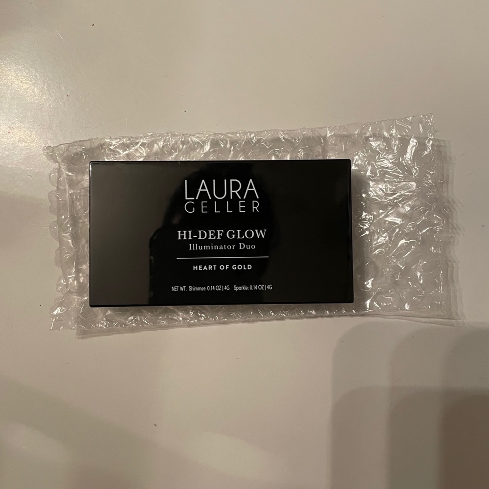 Laura Geller hi-def glow illuminator duo